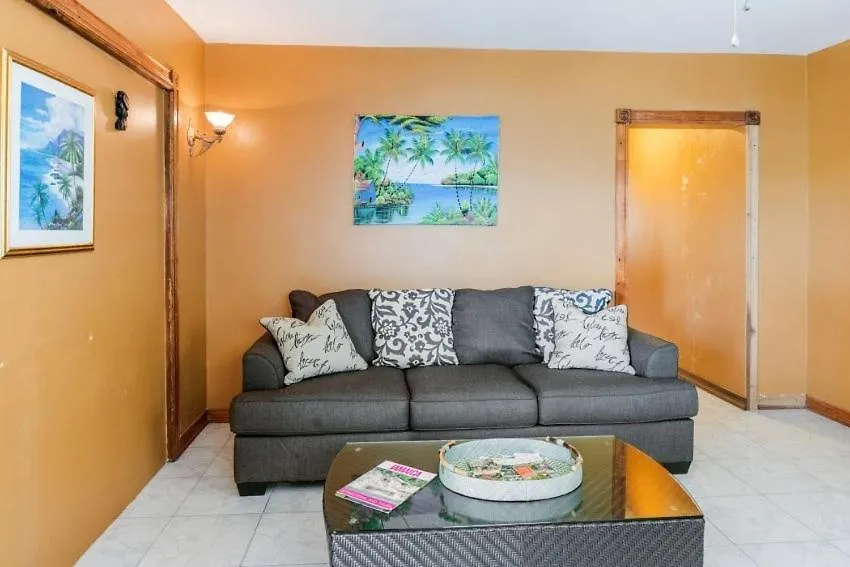 Yanceylargo Estate - Newly Renovated 7Br Beautiful Two-Story W Gorgeous Mountain View Villa 蒙特哥贝 牙买加