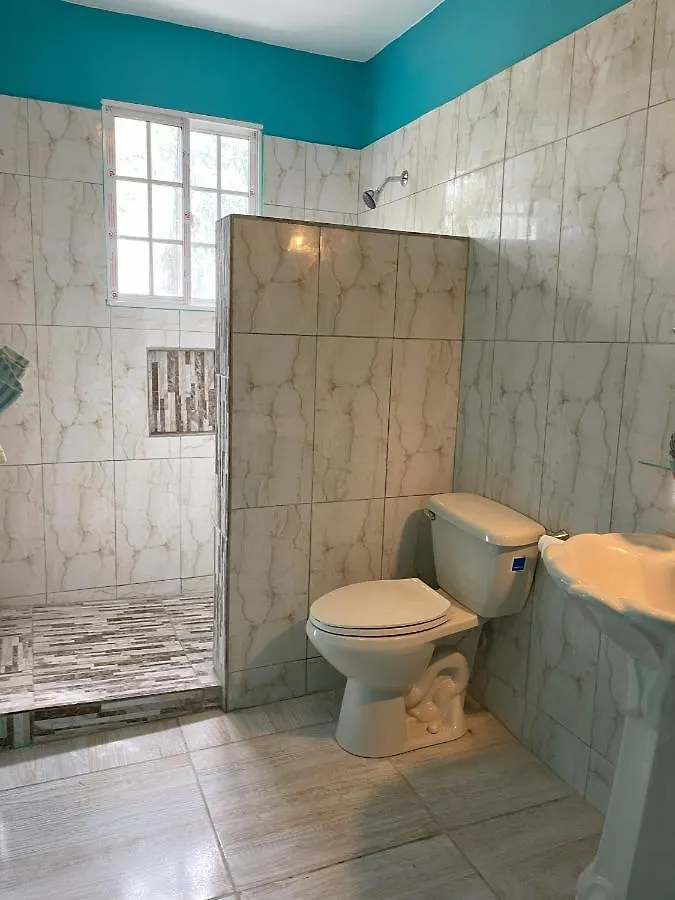 Yanceylargo Estate - Newly Renovated 7Br Beautiful Two-Story W Gorgeous Mountain View Villa 蒙特哥贝